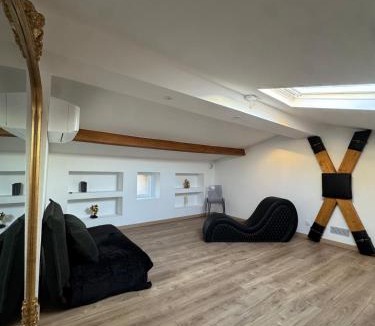 Livron-sur-Drome House | love room - SPA, détente et jeux
