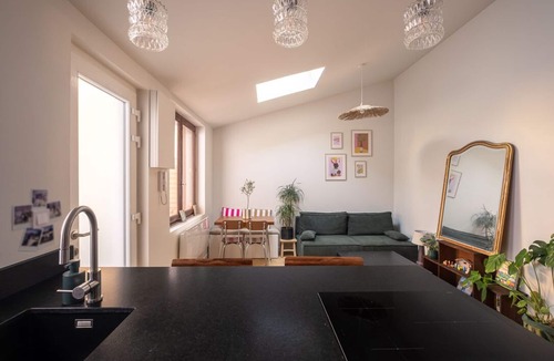 Capucins - Victoire House | lovely an typical house in Bordeaux historic center with WiFi