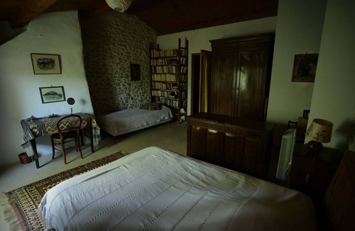 Saint-Gervais-sur-Roubion Other | Lovely restored farmhouse in Provence surrounded by sunflowers & vineyards
