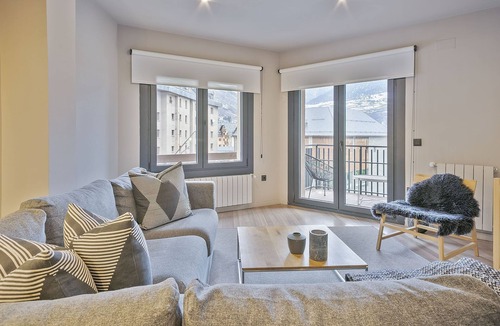 Vielha Apartment | Luderna - Apartamento con terraza Montanero