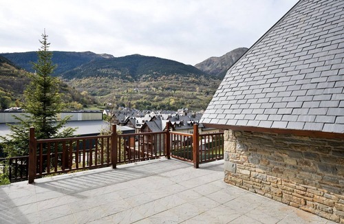 Vielha House | Luderna - Casa con terraza Era Solana