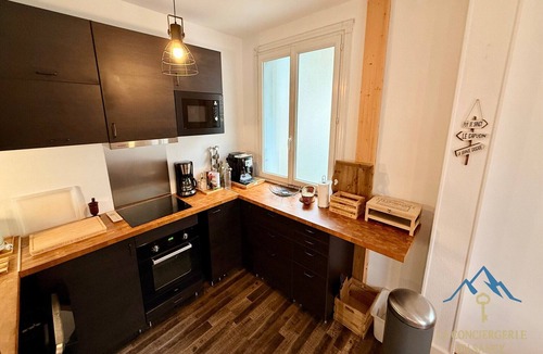 Mont-Dore Apartment | Lush corner near the bistro