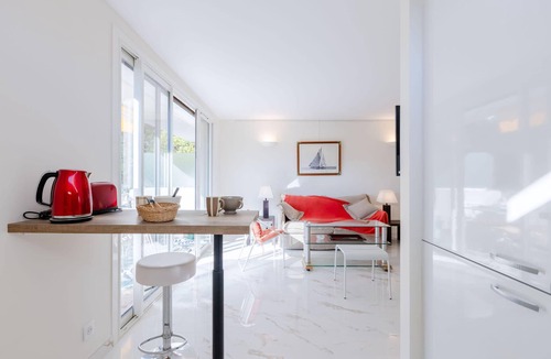 Pointe Croisette Apartment | Luxurious 2-room Apartment in Palm Beach
