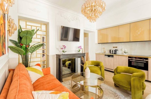 Chaussee-d'Antin Apartment | LUXURIOUS 6-BEDROOM PARISIAN RETREAT:CENTRAL ELEGANCE NEAR CHAMPS ELYSÉES ,OPÉRA
