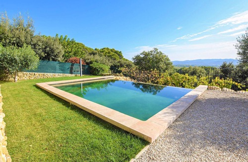 Puget House | Luxurious home in Puget