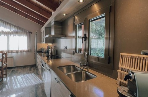 Montardit de Baix Apartment | Luxury 3-bedroom apartment in Montardit de Baix
