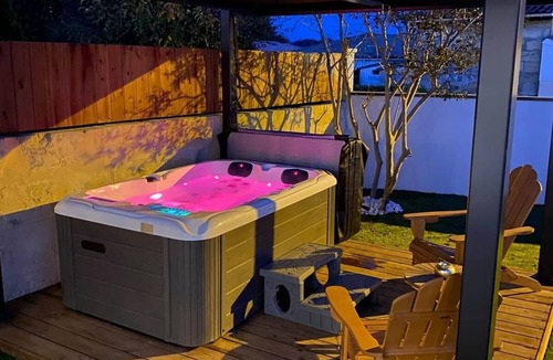Saint-Andre-de-Cubzac Villa | Luxury Accommodations/Private Spa, 20 Minutes from Bordeaux
