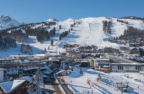 Courchevel Apartment | Luxury apartment in Courchevel 1850 with spa and shuttle service