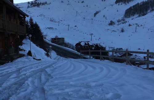 Guzet Neige Ski Chalet | Luxury Chalet Guzet Neige facing the slopes