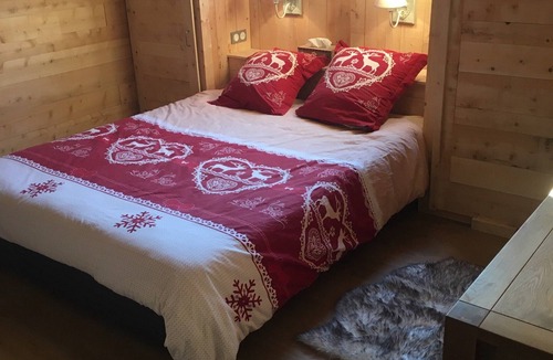 Guzet Neige Ski Chalet | Luxury Chalet Guzet Neige facing the slopes