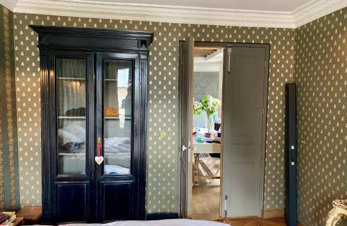 Arsenal Apartment | Luxury Marais Apartment with Authentic Parisian Flair