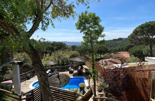 Begur Apartment | Luxury, self contained, airconditioned studio with private terrace & use of pool