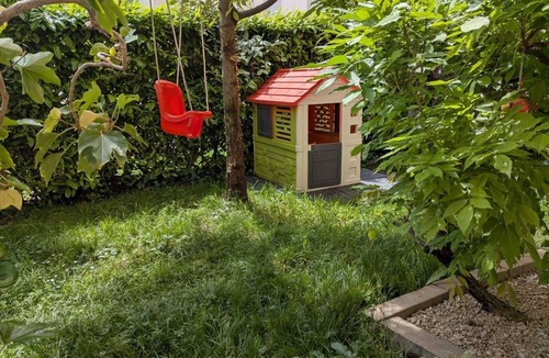 Charmettes - Bellecombe Apartment | Lyon Center Apartment with private garden & garage