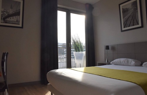9th Arrondissement Apartment | Lyon City Retreat near Sâone River
