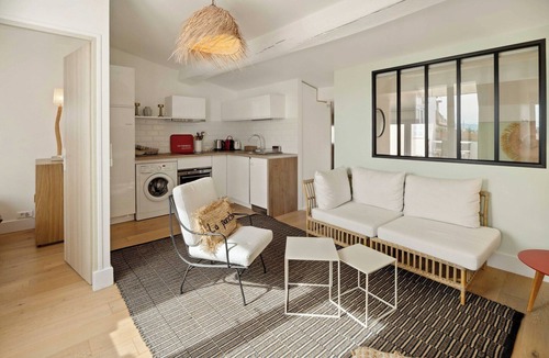 Old Town Apartment | Magnificent apartment - AC- 2BR- Saint-Tropez
