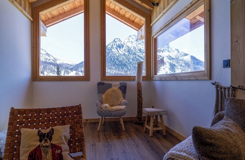 Montgenevre Ski Chalet | Magnificent family chalet with panoramic views