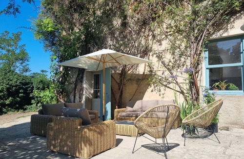 Lauris Villa | Magnificent Mas Provençal in the southern Luberon