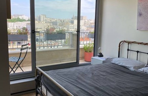 Quartier de la Folie-Mericourt Apartment | Magnificent Penthouse panaramic view of Paris
