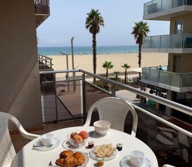 La Jetee Apartment | Magnifique appartement vue mer avec terrasse Canet Plage