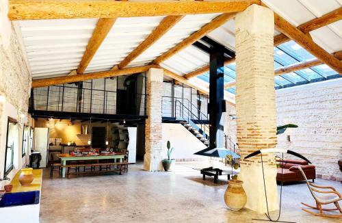 Costieres Villa | Magnifique Loft - Piscine - Tennis - Babyfoot