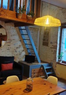 Saint-Hippolyte House | Maison de village