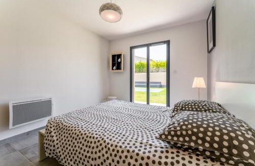 Saint-Romain-en-Viennois House | Maison Avec Piscine Privée
