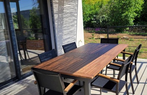 Montreal Villa | maison Ardèche climatisation spa