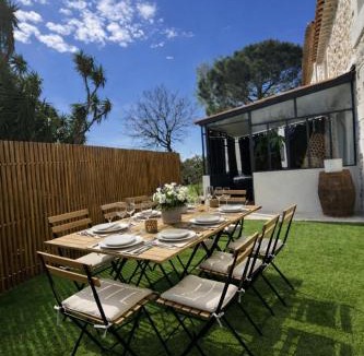 La Crau House | Maison avec Jacuzzi Privatif Calme Soleil Cote d Azur