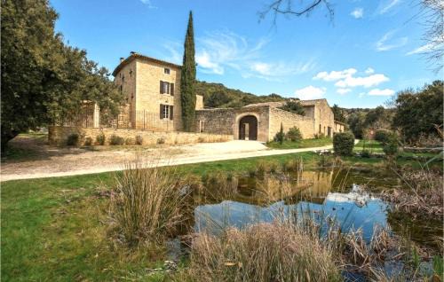 Clansayes House | Maison Avec Piscine Privée