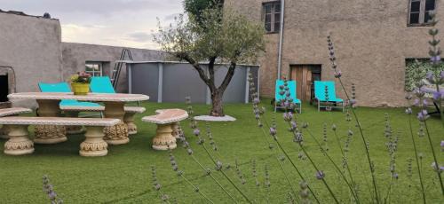 Lacaze House | Maison avec Piscine, Spacieuse et climatisée, campagne cascade 30 min Sidobre 45min Albi