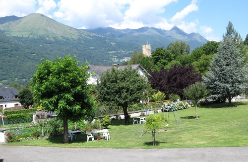 Bareges Apartment | Maison Cazaux – Apartment for 2 to 4 Guests, Spa-Goers, Mountain View, Shared Garden & Wi-Fi