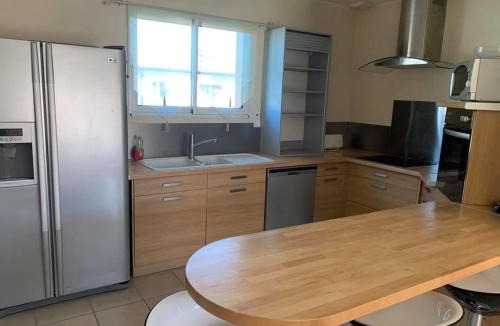 Parentis-en-Born House | Maison Confortable avec Clim, Terrasse et Jardin - 6 Pers, Proche Lac et Plages - FR-1-319-425