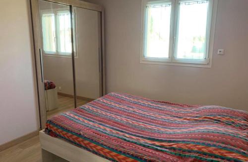 Parentis-en-Born House | Maison Confortable avec Clim, Terrasse et Jardin - 6 Pers, Proche Lac et Plages - FR-1-319-425