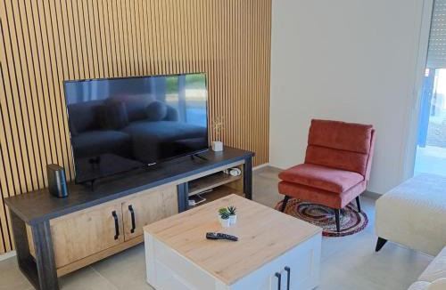 Saint-Sorlin-en-Valloire Villa | maison confortable, climatisée