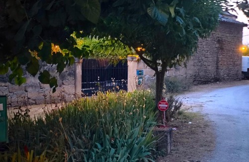 Ledenon House | Maison d'hôte Mas de Castille entre Uzès et le pont du Gard