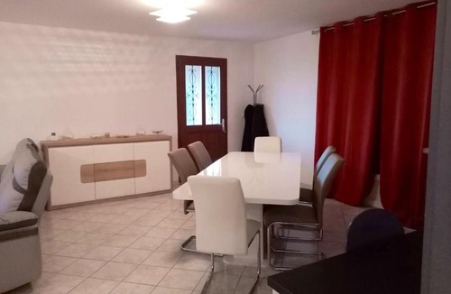Baix House | Maison de 4 chambres avec piscine privee jardin clos et wifi a Baix