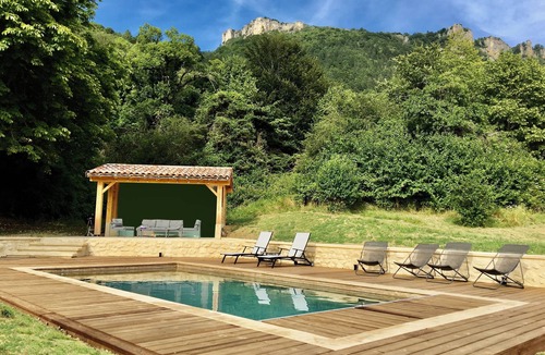 Peyrus House | Maison de Campagne au Pied du Vercors