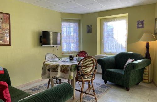 Arfeuilles House | Maison de charme à Arfeuilles pour randonnées - FR-1-489-52