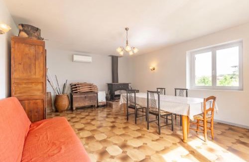 Puycelci House | Maison de charme à Puycelsi avec jardin et barbecue