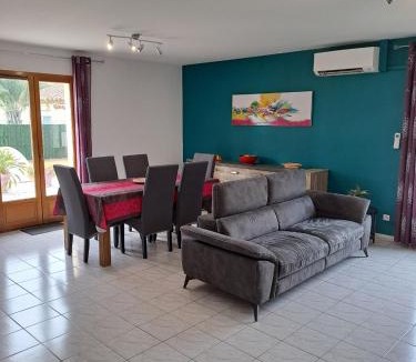 Claira House | Maison de vacances avec 4 chambres-Piscine-Clim-WiFi