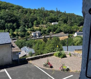 La Salvetat-sur-Agout House | Maison de village en pierre