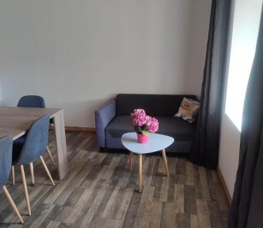 Poujols House | Maison de village en pierre confort familial