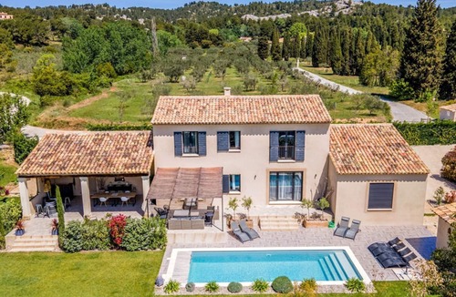 Paradou Villa | Maison Des Artisans - Three Bedroom Villa, Sleeps 6