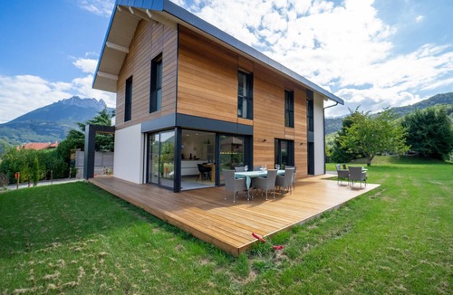 Duingt Villa | Maison des Vergers - 4 bedrooms in Duingt 800m from Lake Annecy