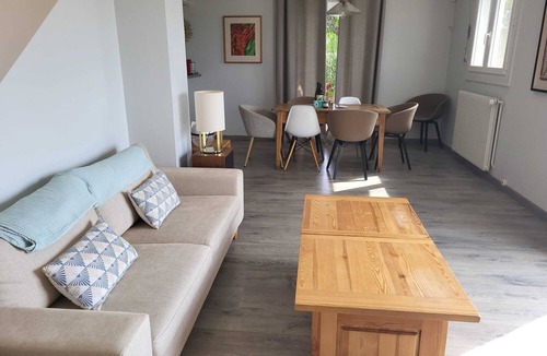 Quintal House | Maison Familiale en Haute-savoie Avec Piscine et Petits Équipements de Fitness