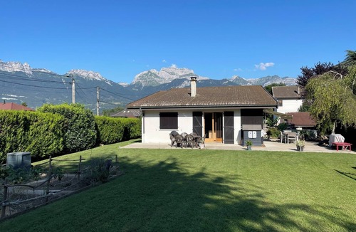Saint-Jorioz House | Maison familiale proche du lac d'Annecy, espace vert et tranquillité.