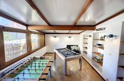 Saint-Gaudens Villa | Maison familiale pour 8 pers au centre, vue Pyrénées, salle de jeux et parking