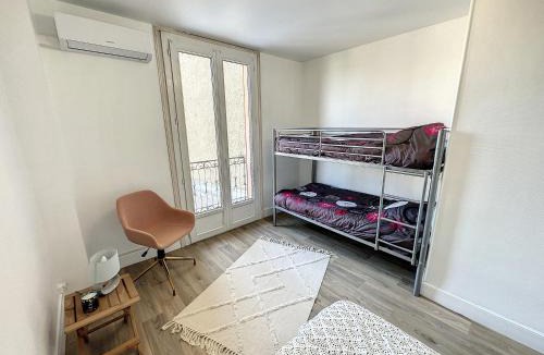Saint-Gaudens Villa | Maison familiale pour 8 pers au centre, vue Pyrénées, salle de jeux et parking