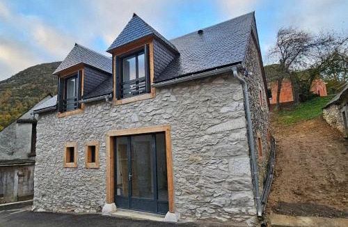 Beyrede-Jumet House | Maison