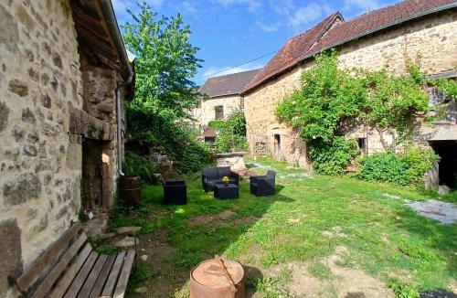 Saint-Quentin-la-Chabanne House | Maison spacieuse